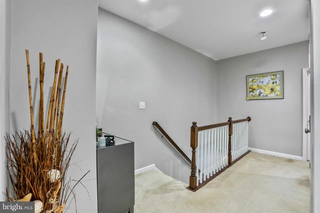21077 ASHBURN HEIGHTS DR, Ashburn, VA 20148
