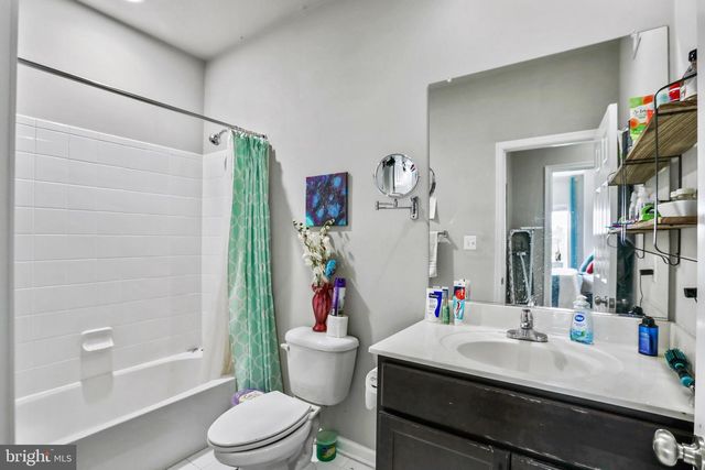 21077 ASHBURN HEIGHTS DR, Ashburn, VA 20148