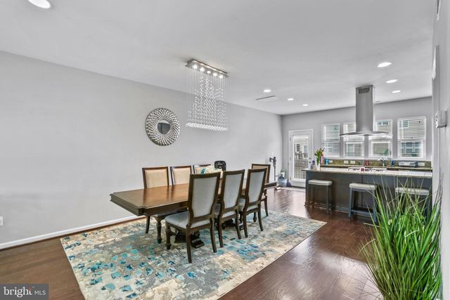 21077 ASHBURN HEIGHTS DR, Ashburn, VA 20148