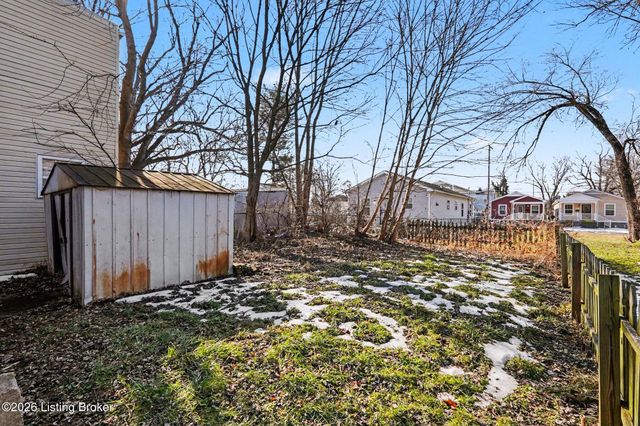 1818 Baird St, Louisville, KY 40203