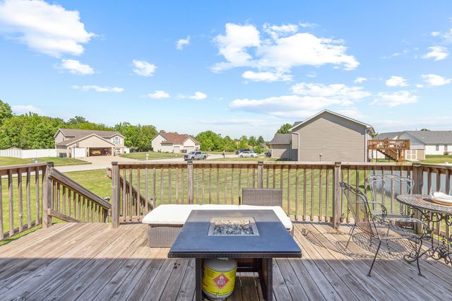 2715 Palladin Circle, Portage, IN 46368