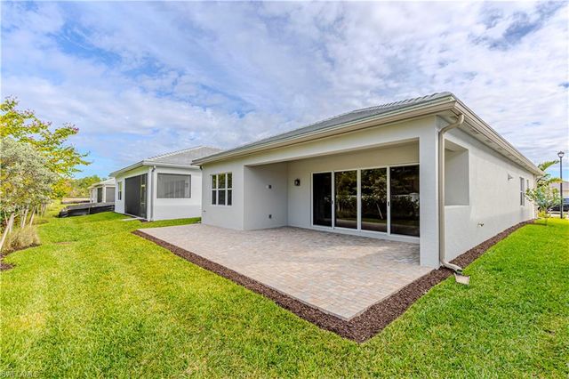 2691 Ridgecrest PL, Naples, FL 34112