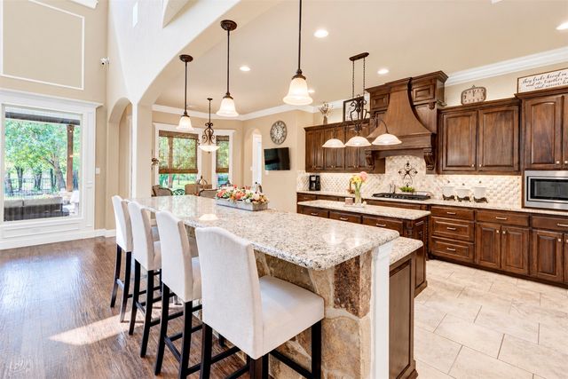 9100 Northampton Drive, North Richland Hills, TX 76182