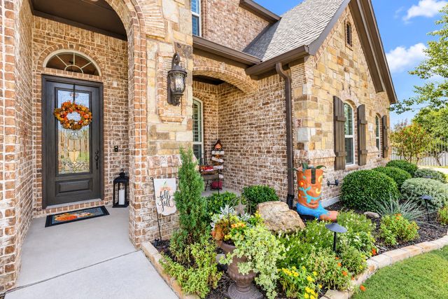 9100 Northampton Drive, North Richland Hills, TX 76182