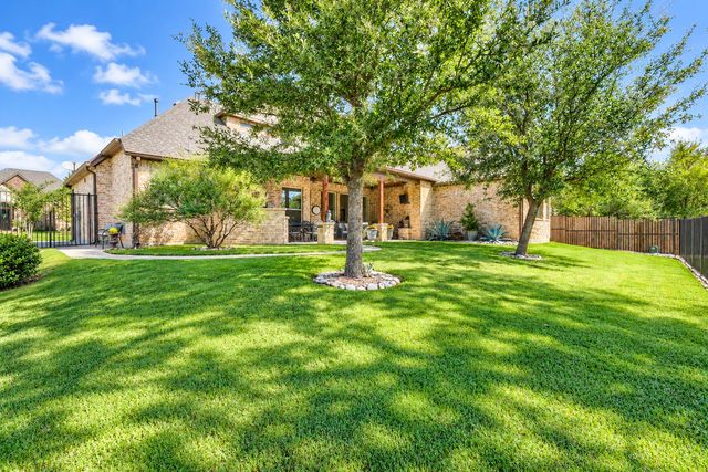 9100 Northampton Drive, North Richland Hills, TX 76182