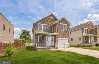 1121 GREGG STREET, Philadelphia, PA 19115