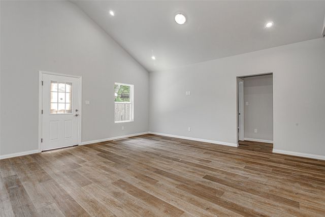 2511 Birdell Court, Fort Worth, TX 76105
