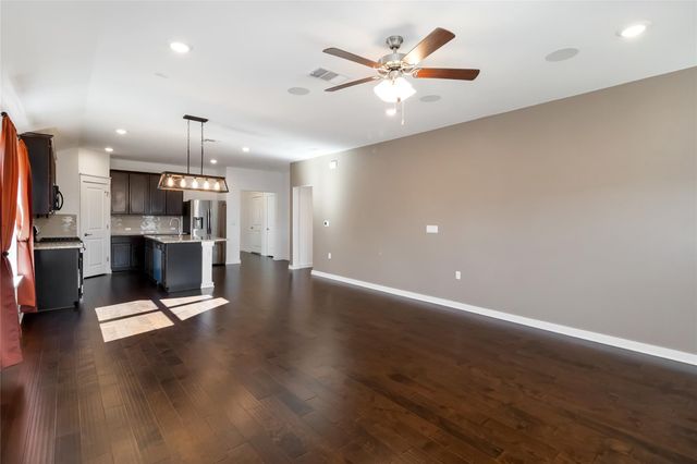 7407 Grenadine Bloom BND, Del Valle, TX 78617