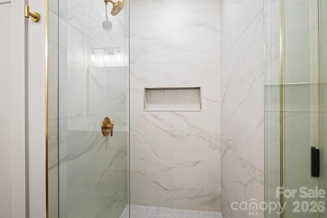 10 Overlook Place, Asheville, NC 28803