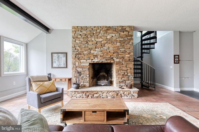 15701 HOME RD, Sparks Glencoe, MD 21152
