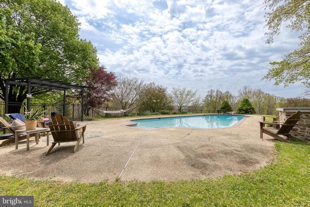 15701 HOME RD, Sparks Glencoe, MD 21152
