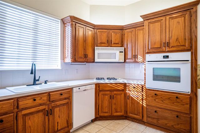 7204 Niblick Way, Edmond, OK 73025