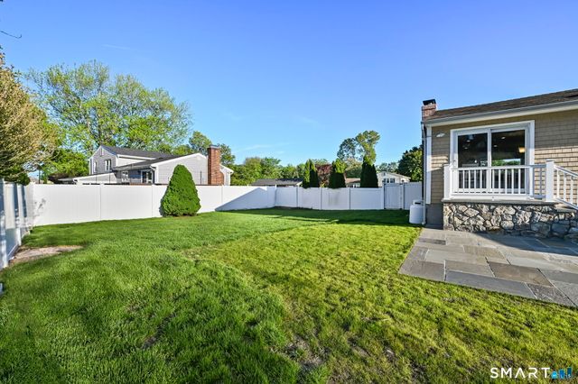 4 Dairy Farm Road, Norwalk, CT 06851