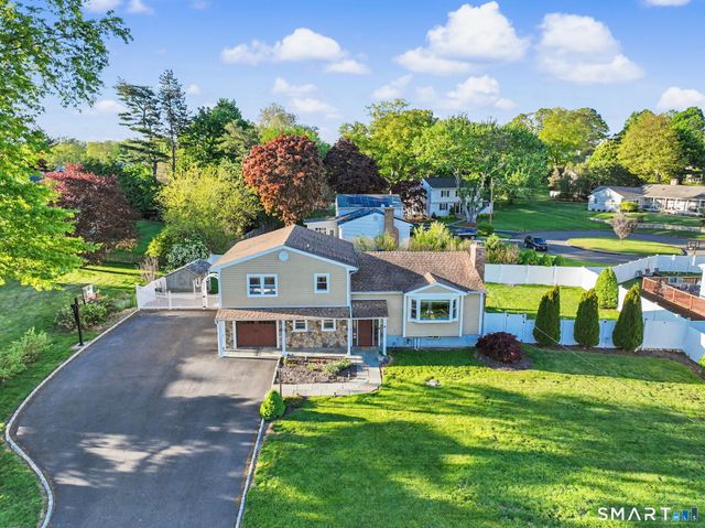 4 Dairy Farm Road, Norwalk, CT 06851