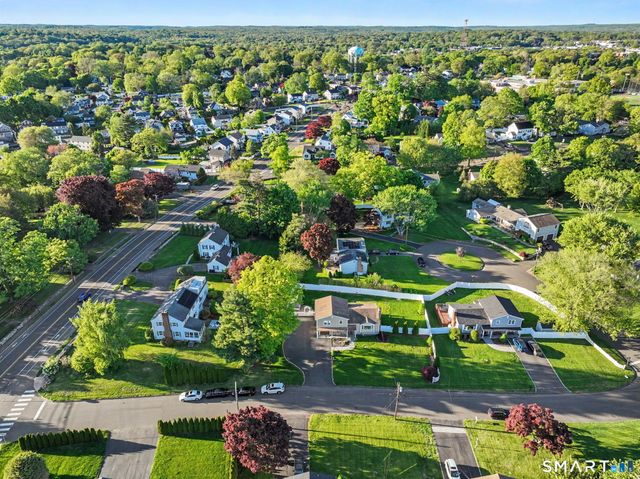 4 Dairy Farm Road, Norwalk, CT 06851