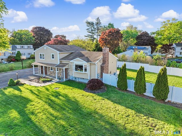 4 Dairy Farm Road, Norwalk, CT 06851
