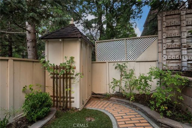150 Marshall Road, Lake Arrowhead, CA 92352