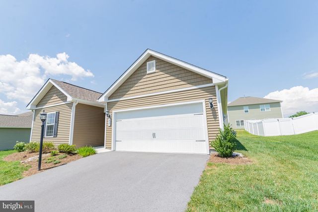 72 CASSATT LN, Martinsburg, WV 25401