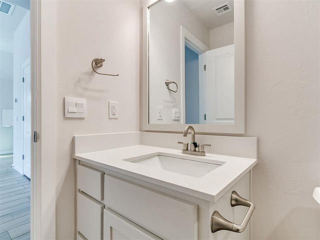 1113 SW 139th Terrace, Oklahoma City, OK 73170