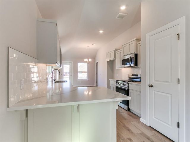 1113 SW 139th Terrace, Oklahoma City, OK 73170