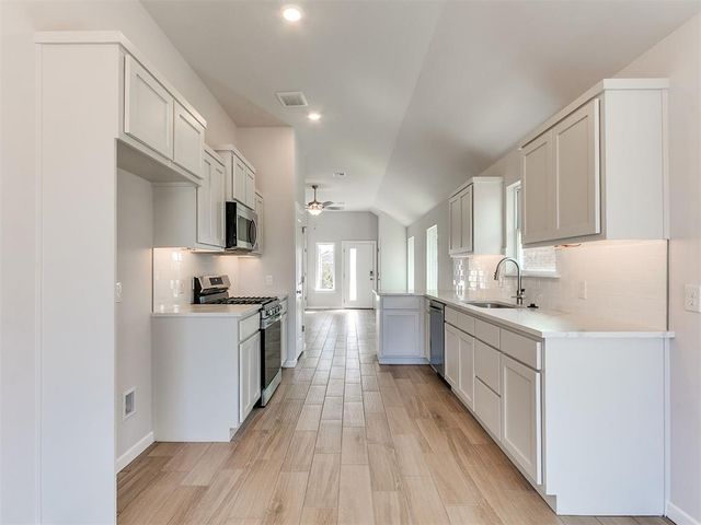 1113 SW 139th Terrace, Oklahoma City, OK 73170