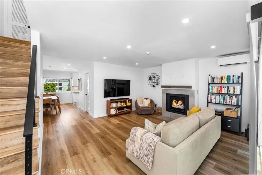 2120 Dufour 6, Redondo Beach, CA 90278