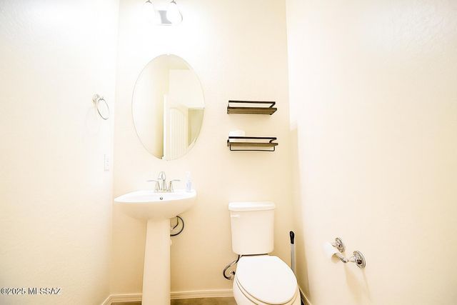 17296 W Molly Lane, Surprise, AZ 85387