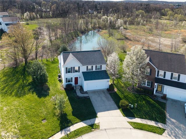211 Burkdale Court, Wadsworth, OH 44281