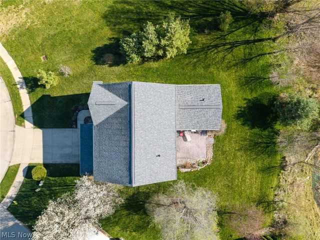 211 Burkdale Court, Wadsworth, OH 44281