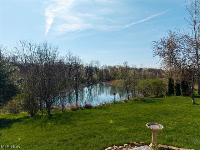 211 Burkdale Court, Wadsworth, OH 44281