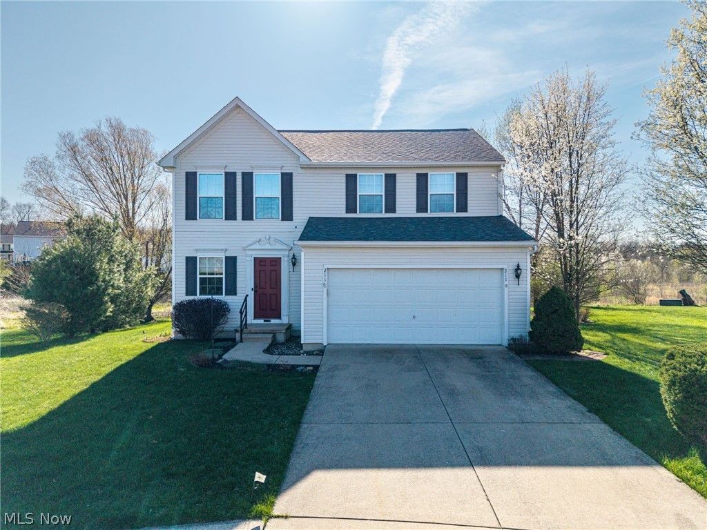 211 Burkdale Court, Wadsworth, OH 44281