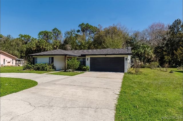 721 N Country Club Drive, Crystal River, FL 34429