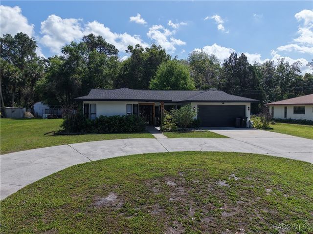 721 N Country Club Drive, Crystal River, FL 34429