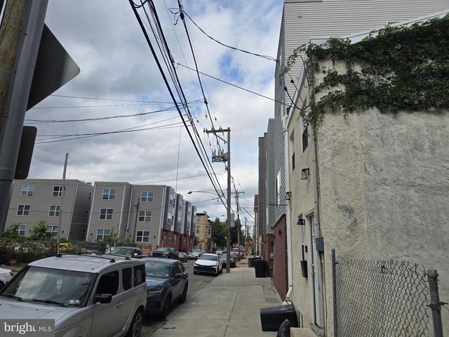 1319 N 17TH ST, Philadelphia, PA 19121