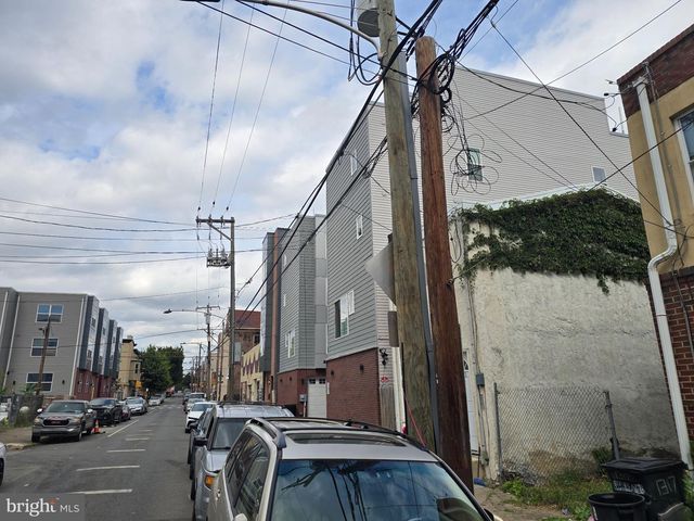 1319 N 17TH ST, Philadelphia, PA 19121