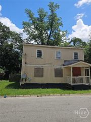 2118 Harden Street, Savannah, GA 31415