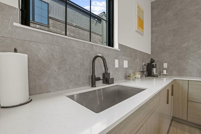 466 South Lane, 466, Columbus, OH 43206