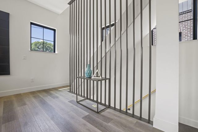 466 South Lane, 466, Columbus, OH 43206