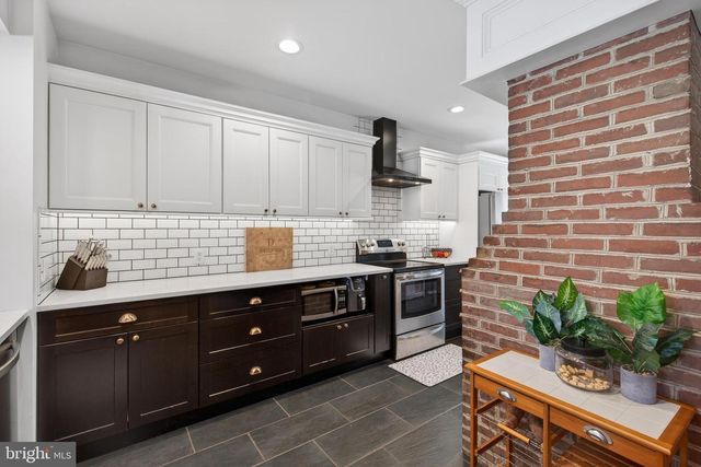 1018 VALLEYBROOK RD, Garnet Valley, PA 19060