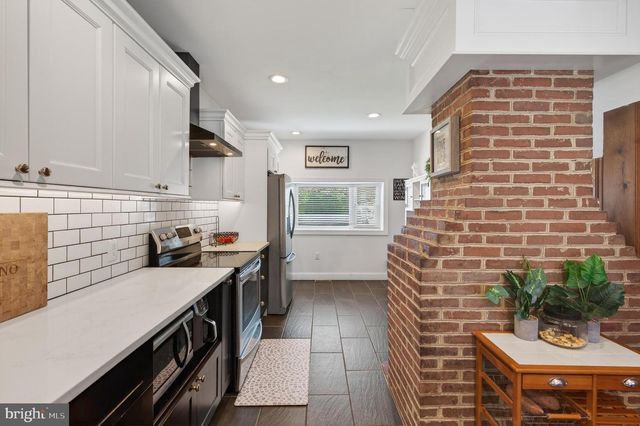 1018 VALLEYBROOK RD, Garnet Valley, PA 19060