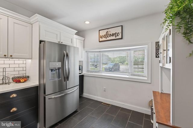 1018 VALLEYBROOK RD, Garnet Valley, PA 19060