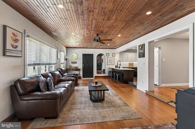 1018 VALLEYBROOK RD, Garnet Valley, PA 19060