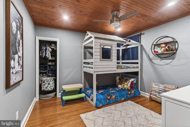 1018 VALLEYBROOK RD, Garnet Valley, PA 19060