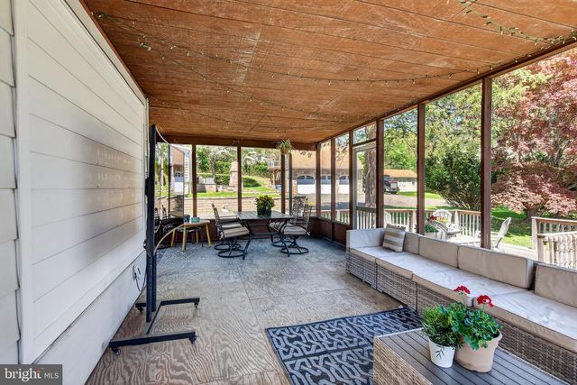 1018 VALLEYBROOK RD, Garnet Valley, PA 19060