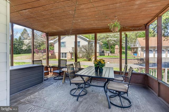 1018 VALLEYBROOK RD, Garnet Valley, PA 19060