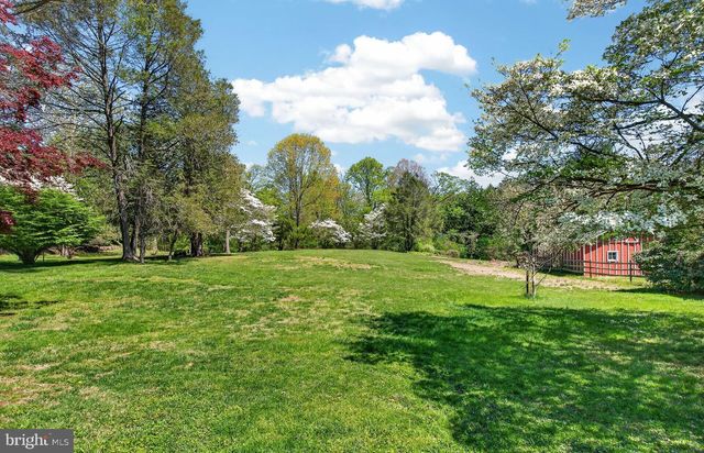 1018 VALLEYBROOK RD, Garnet Valley, PA 19060