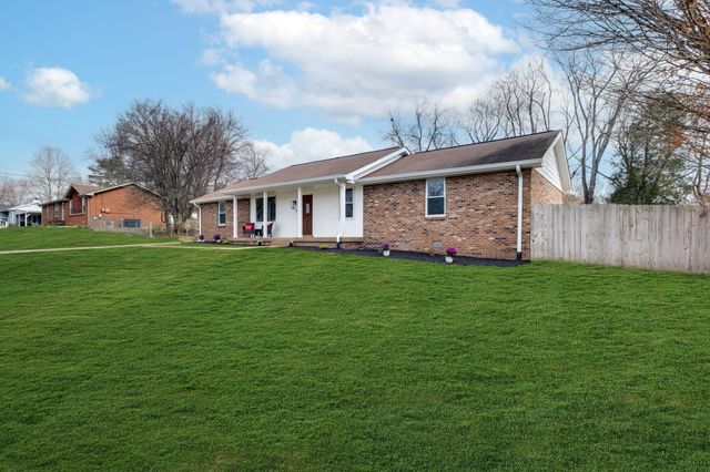 924 Denise Dr, Old Hickory, TN 37138