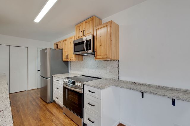 924 Denise Dr, Old Hickory, TN 37138