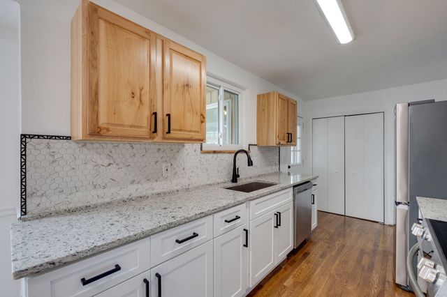 924 Denise Dr, Old Hickory, TN 37138