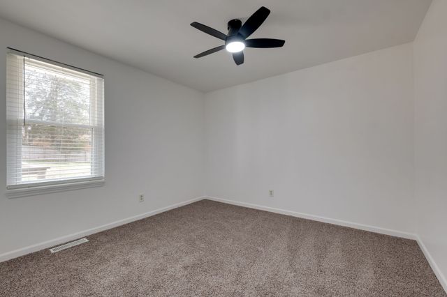 924 Denise Dr, Old Hickory, TN 37138